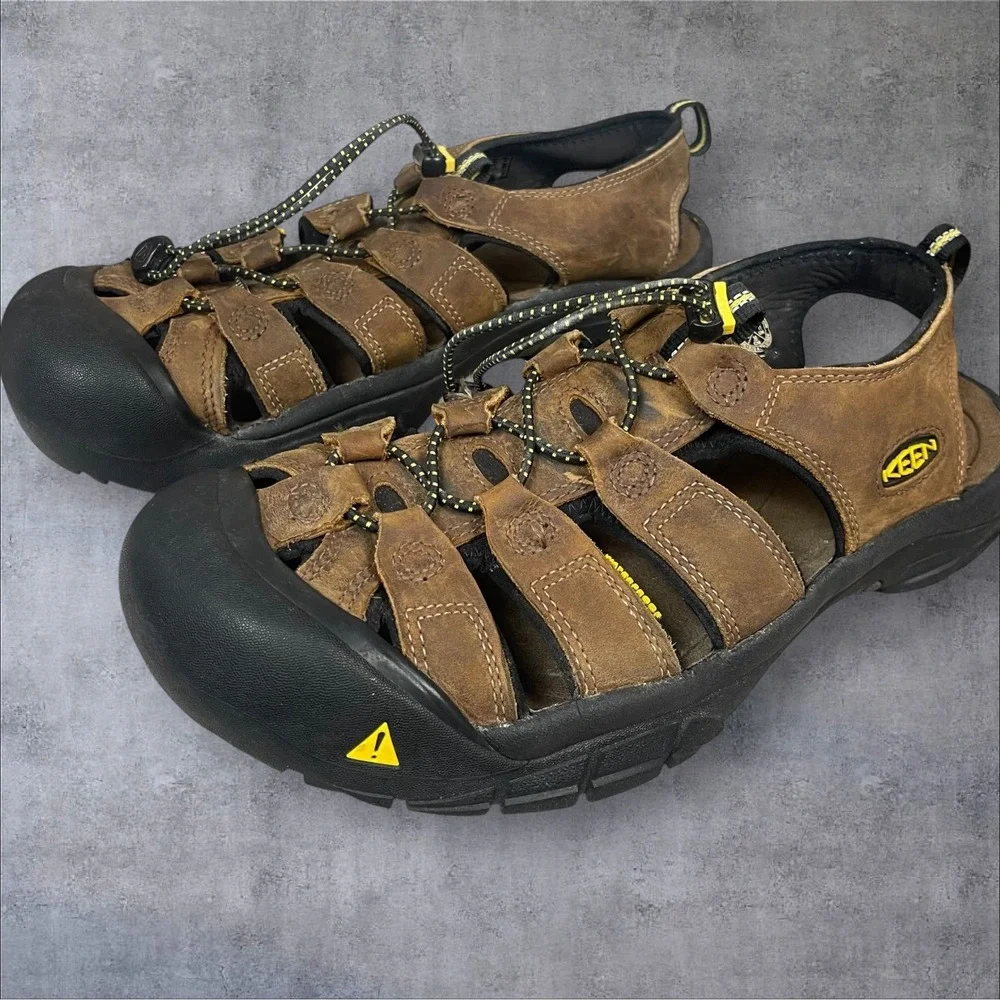 KEEN Newport Closed Toe Bison Brown Leather Sandals Shoes  Mens 12 Waterproof